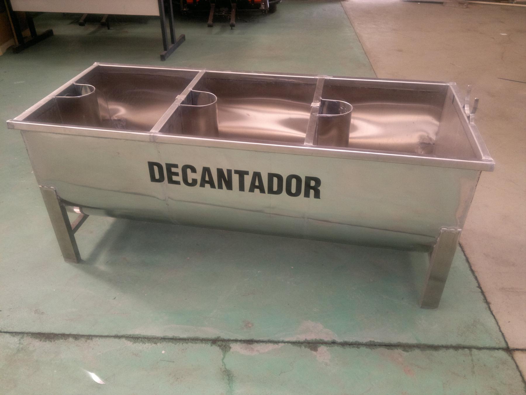 Decantador de garapa em aço Inox