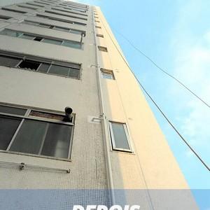 Instalação de prumada externa predial